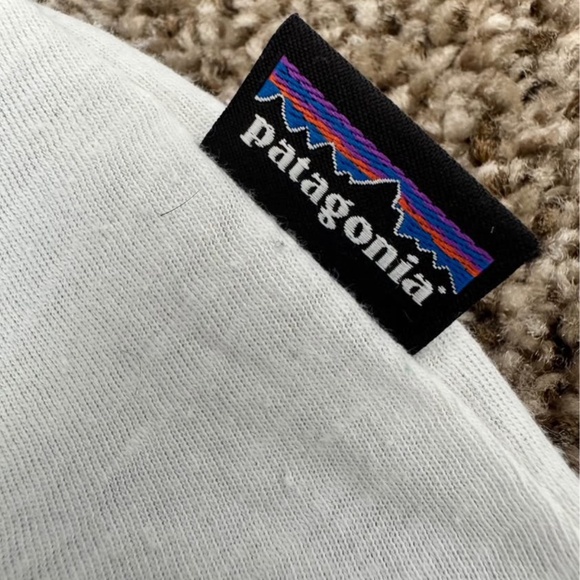 Patagonia white tank top, size XS - Picture 3 of 4